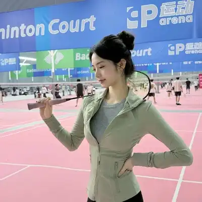 王飞静